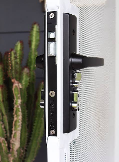 Carbine Stamina Security Screen Door Lock – Black